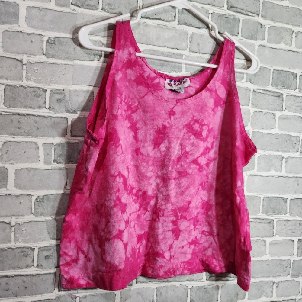 VINTAGE 80s Fuschia Pink Cropped Tank Top Workout Tee Made in USA